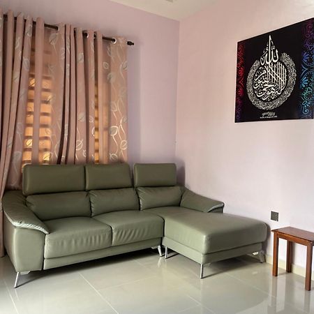 Razak Guest House Setiu Extérieur photo