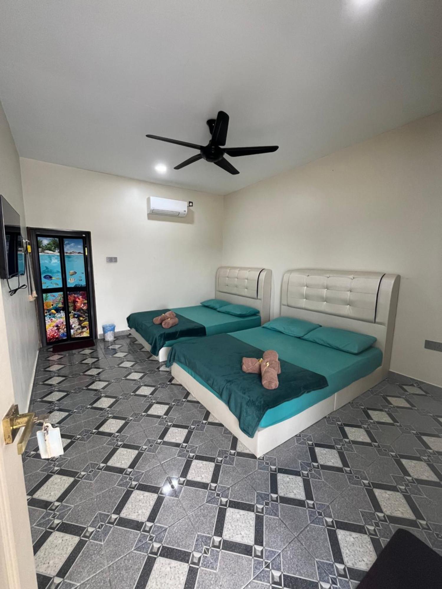 Razak Guest House Setiu Extérieur photo